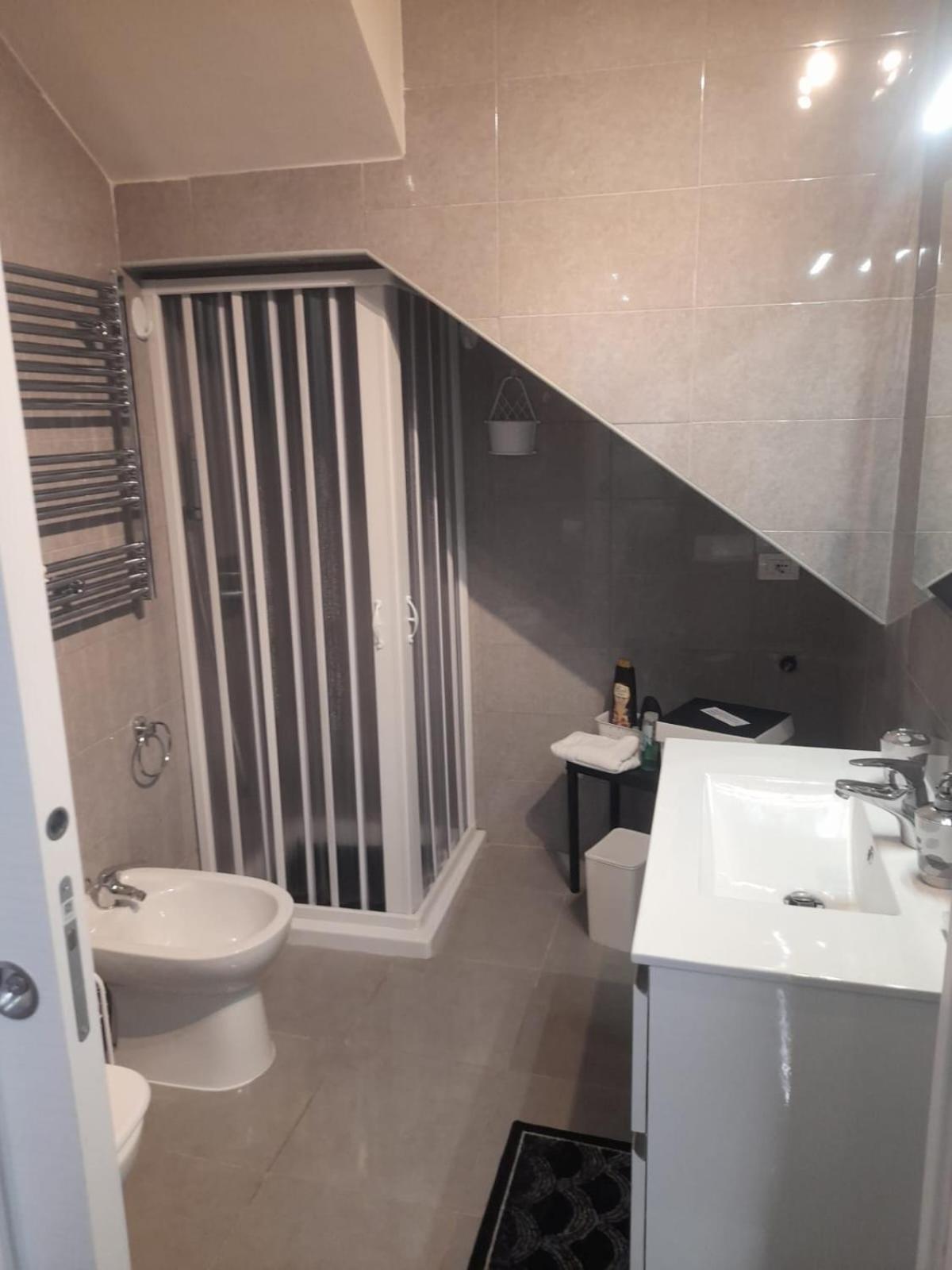 Lux House Naples Airport Hotel Kültér fotó