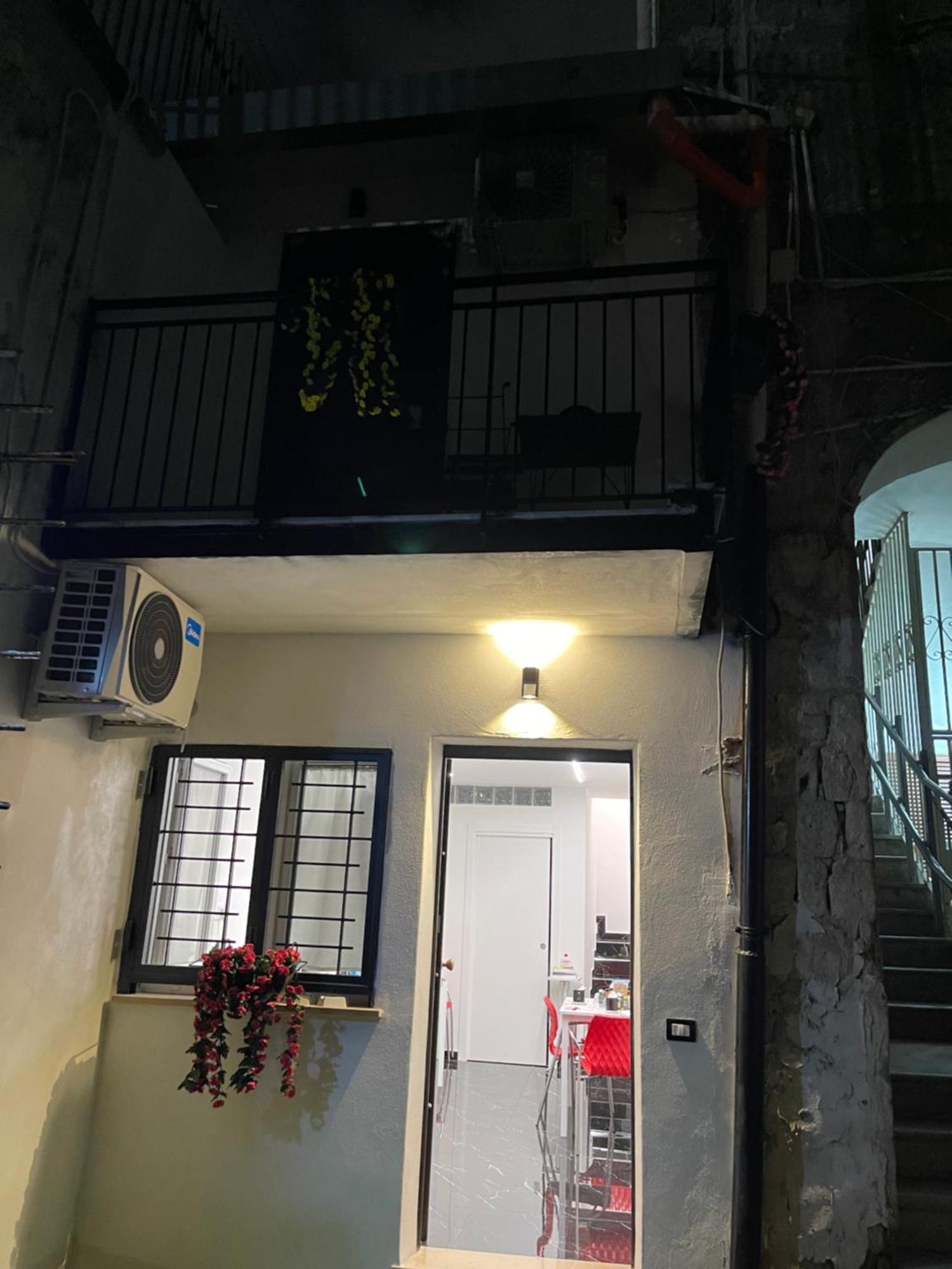 Lux House Naples Airport Hotel Kültér fotó